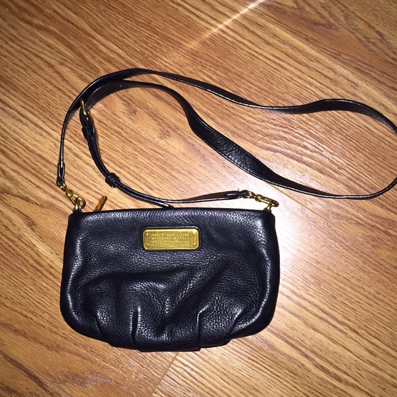 Marc by Marc Jacobs black crossbody bag - Picture 2 of 3